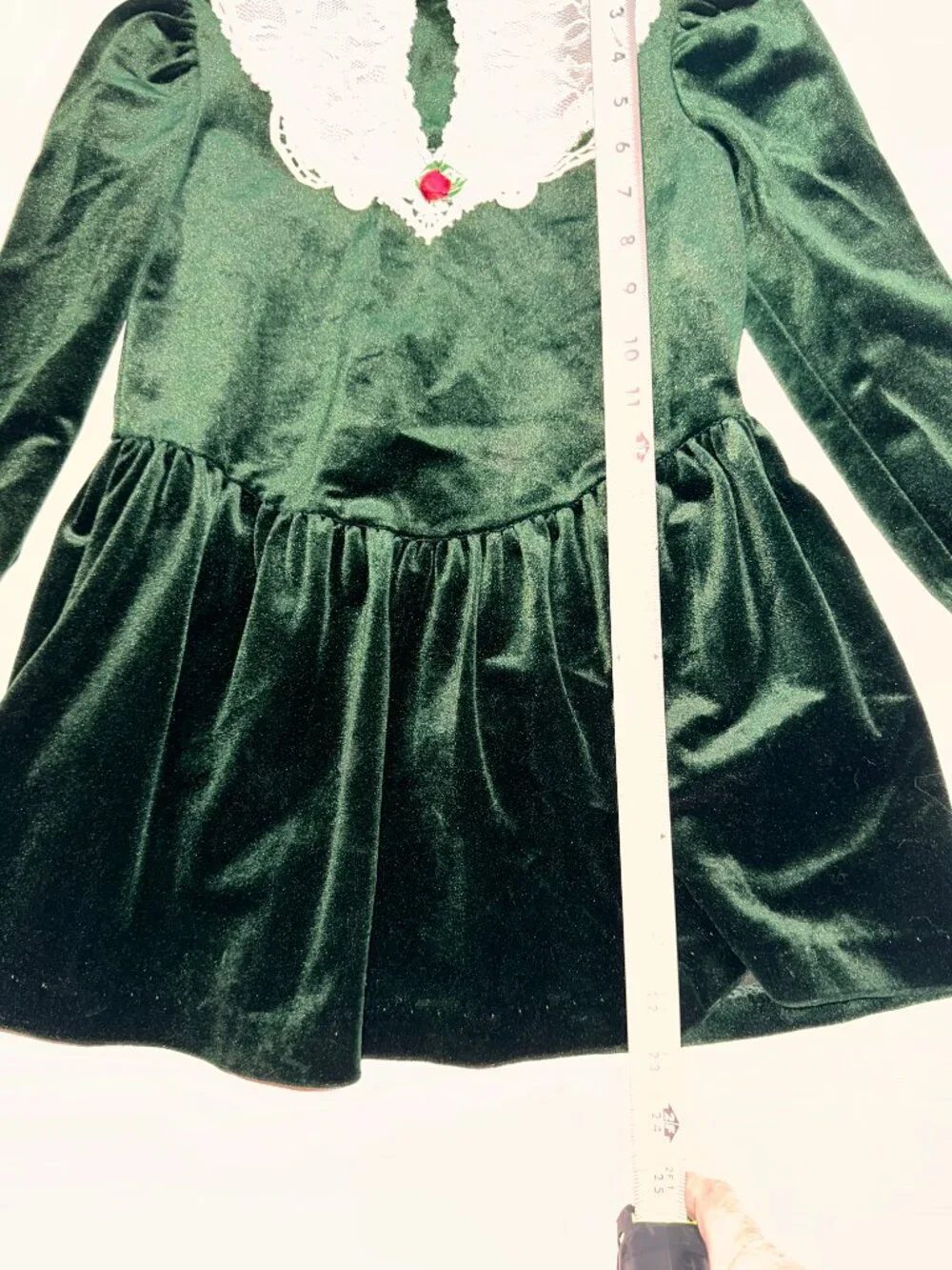 VTG Pretty as a Picture Girls Size 6 Green Velvet Cream Lace Dress LS 689